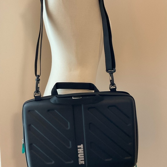 Thule Black Laptop Bag for Men - Picture 2 of 7